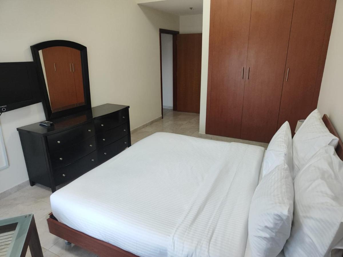 Al Raya Hotel Apartments ดูไบ ภายนอก รูปภาพ