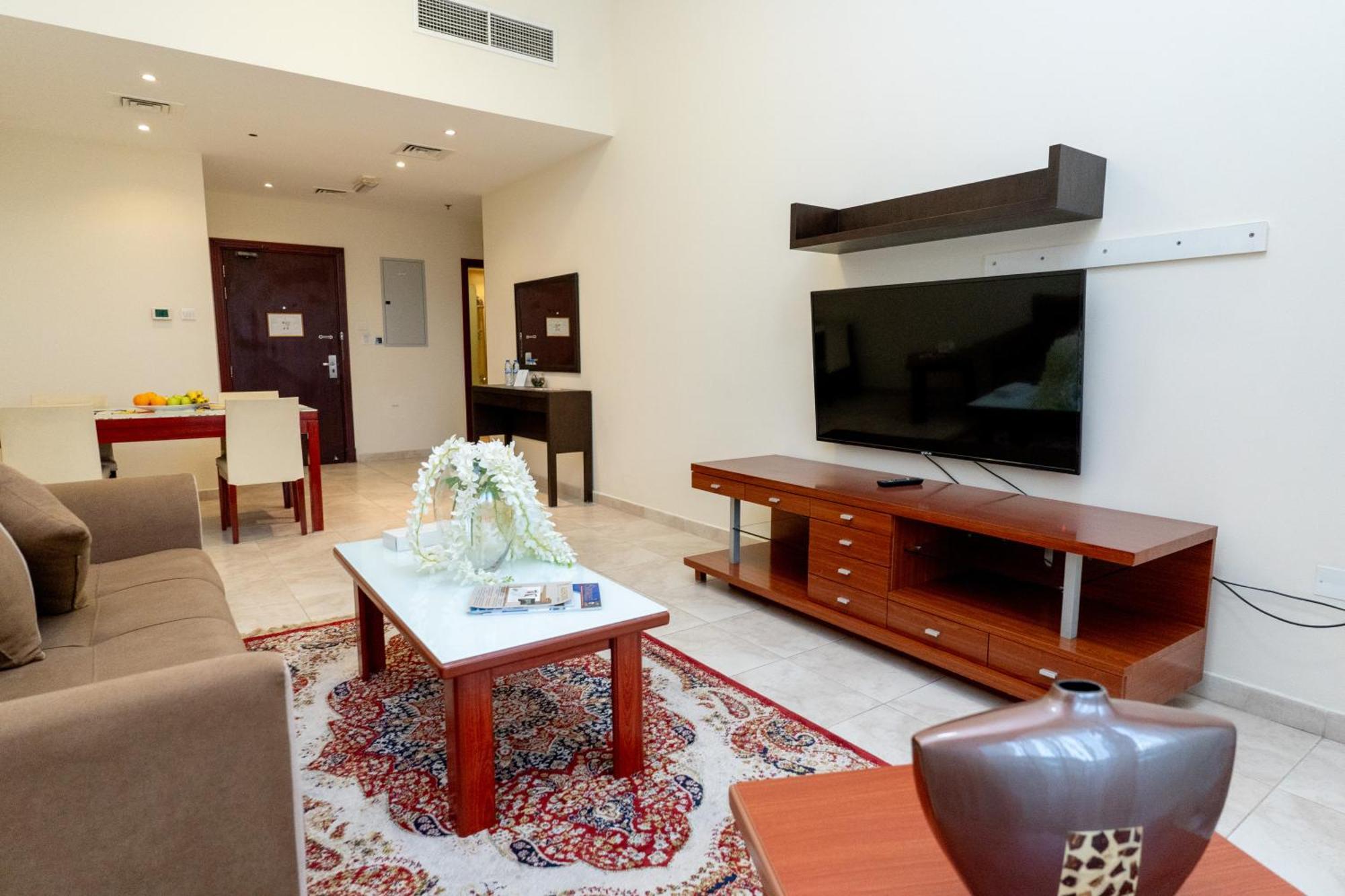 Al Raya Hotel Apartments ดูไบ ภายนอก รูปภาพ