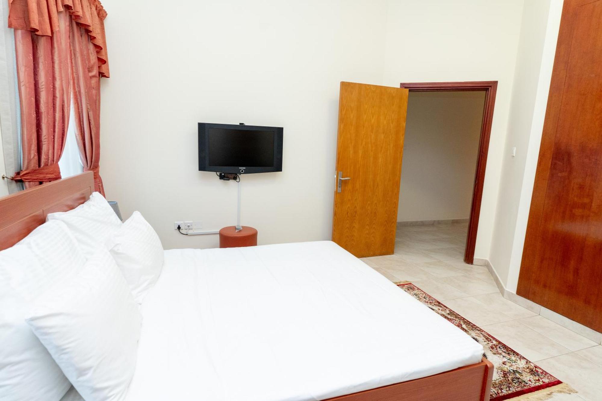 Al Raya Hotel Apartments ดูไบ ภายนอก รูปภาพ