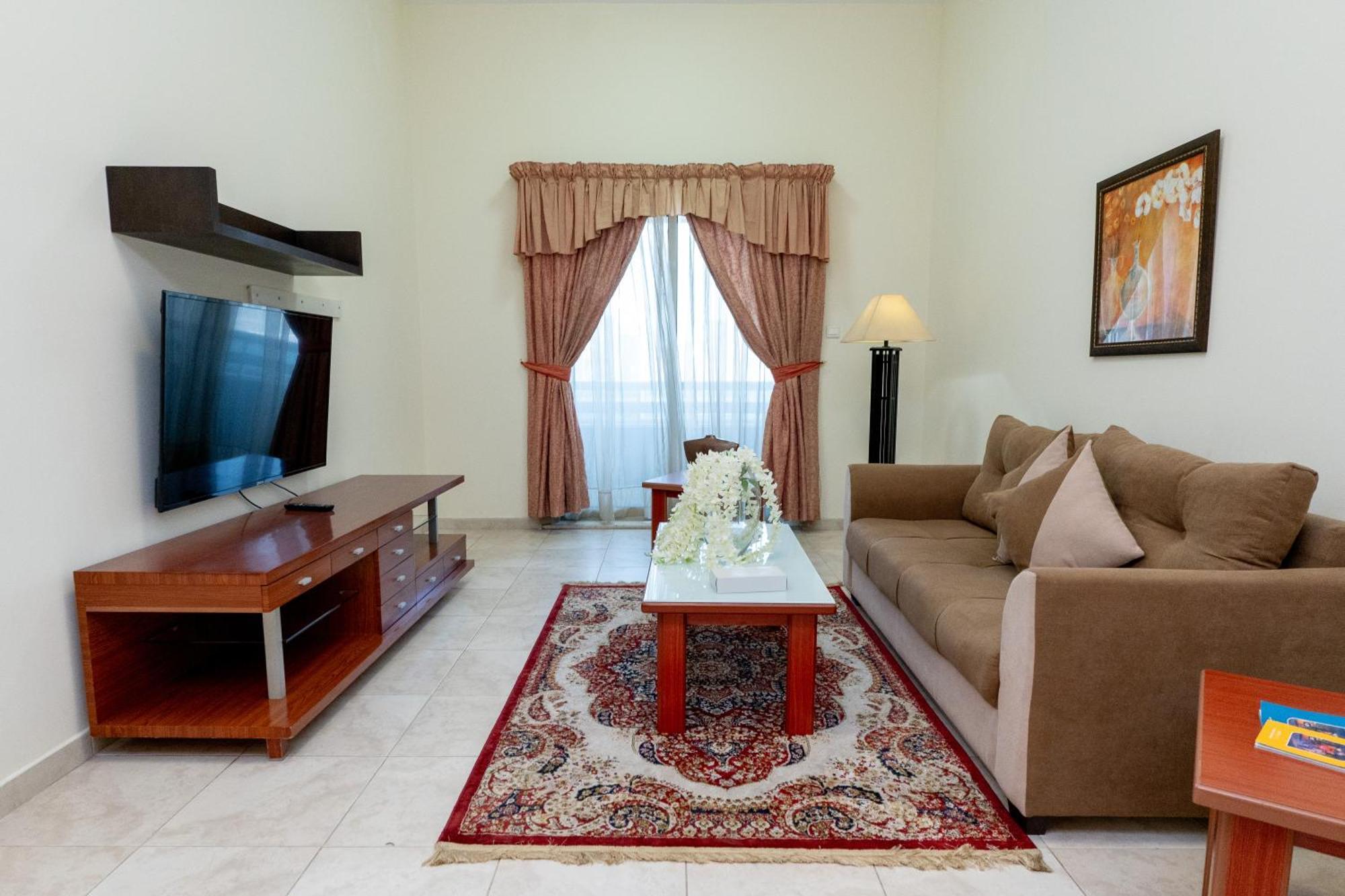 Al Raya Hotel Apartments ดูไบ ภายนอก รูปภาพ