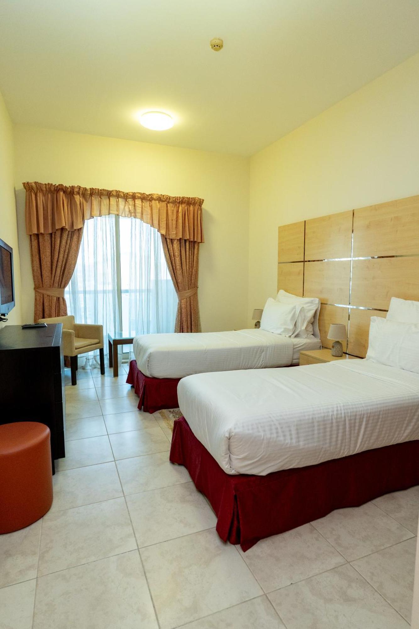 Al Raya Hotel Apartments ดูไบ ภายนอก รูปภาพ