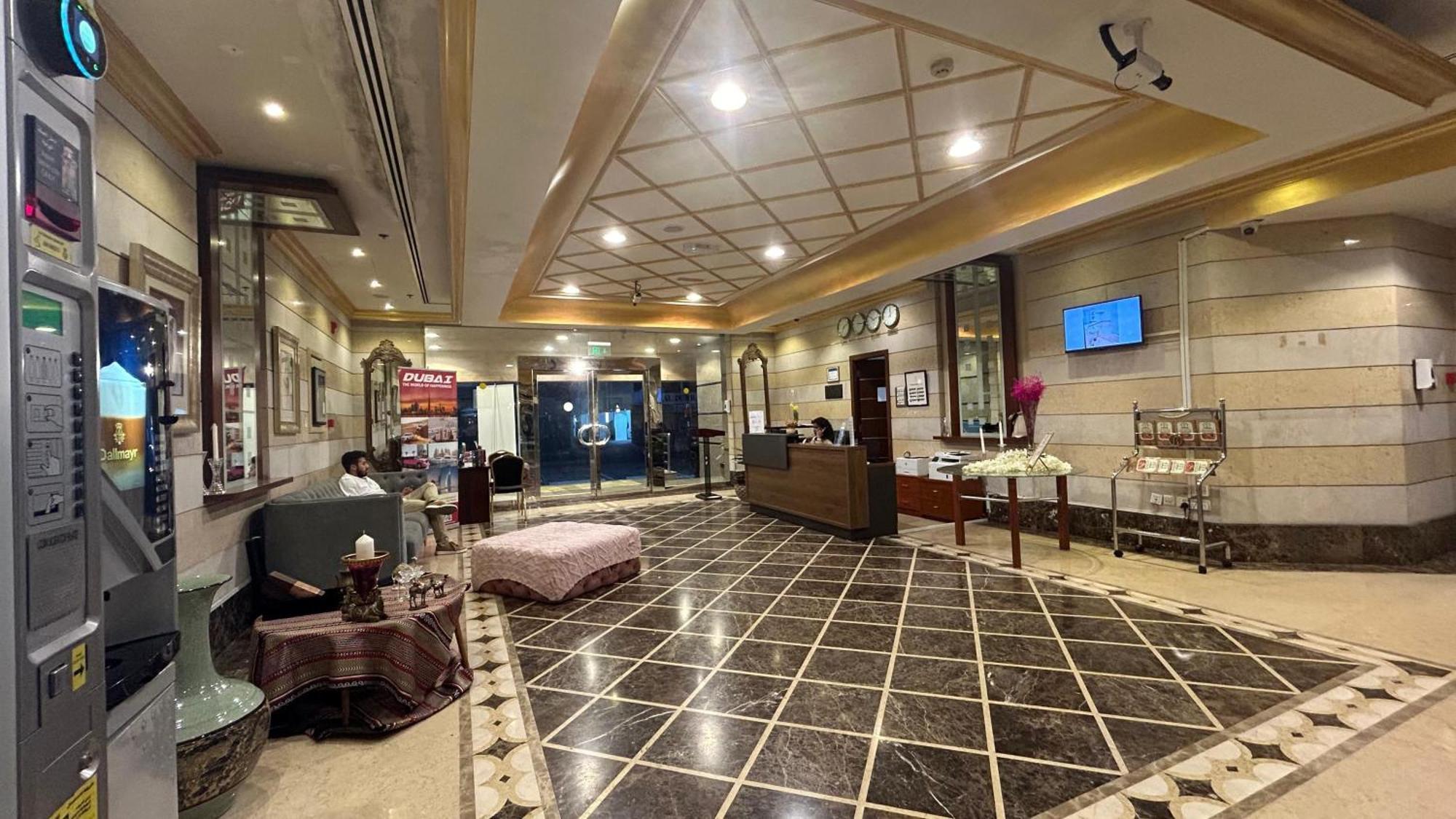 Al Raya Hotel Apartments ดูไบ ภายนอก รูปภาพ